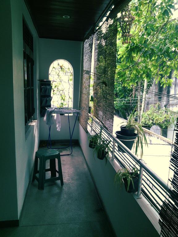 The City Hideout Rajagiriya Buitenkant foto