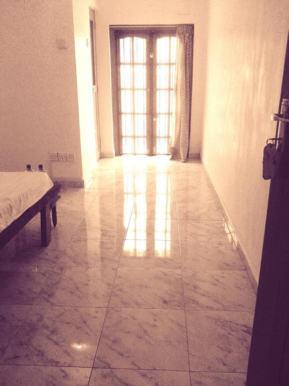 The City Hideout Rajagiriya Buitenkant foto